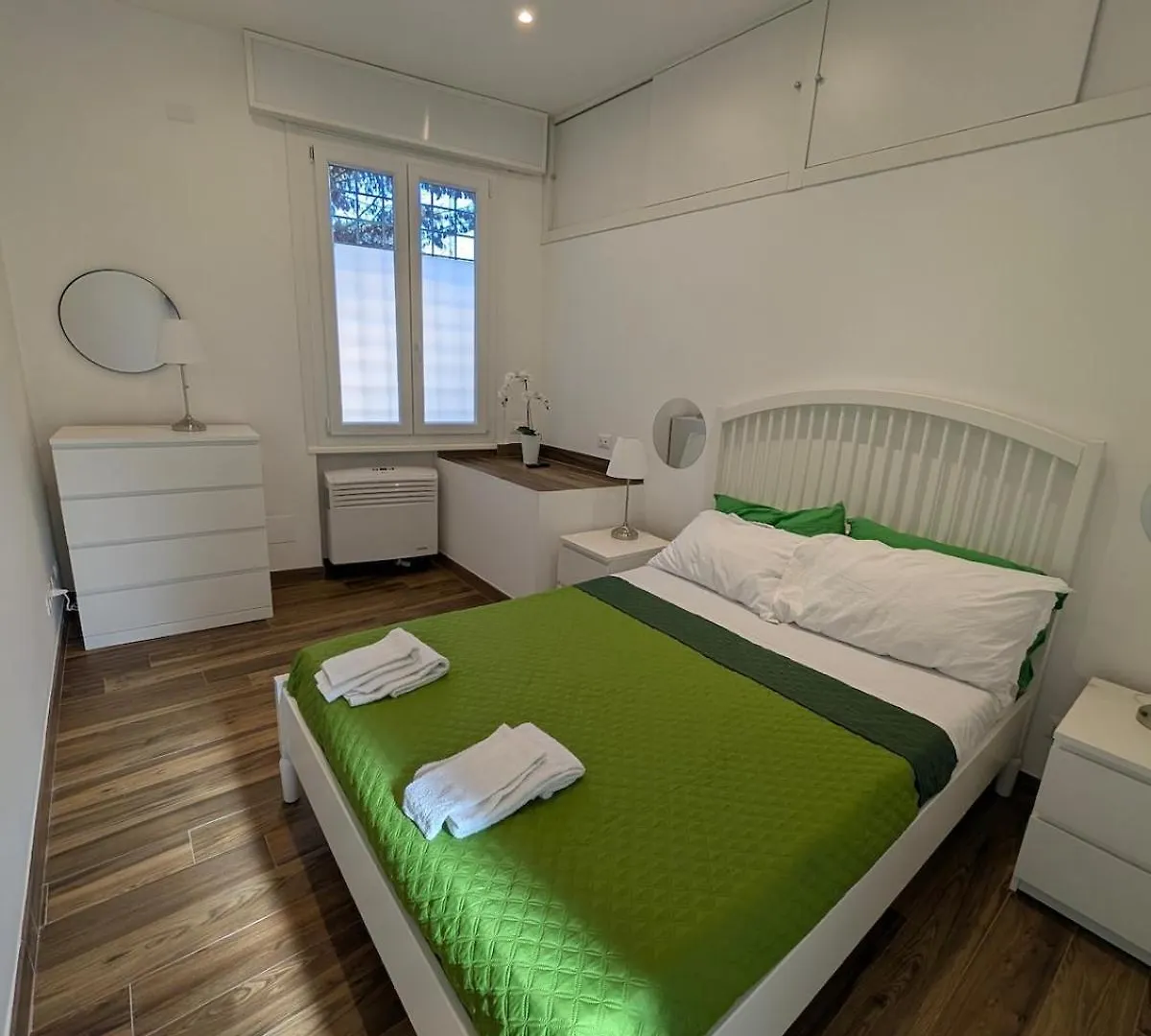 Studio Quattro Rome 0*,